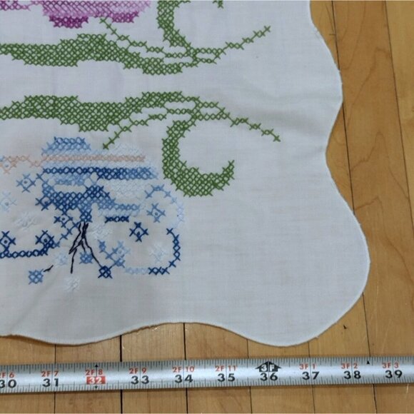 Vintage Handmade Cross Stitch Table Runner Dresser Scarf Floral Flower Spring 14 - Picture 8 of 8